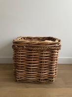 Rieten mand | Groot | Gevlochten, Ophalen, Mand, Vierkant, Zo goed als nieuw