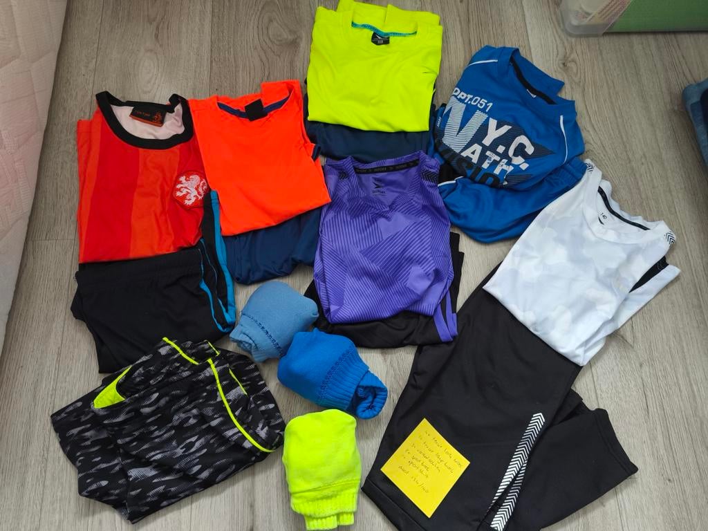 Sportkleding pakket maat 134/140, Ophalen of Verzenden, Maat 134