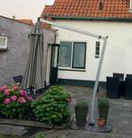 India zilver alu taupe zweefparasol met zware voet, Ophalen, Zo goed als nieuw