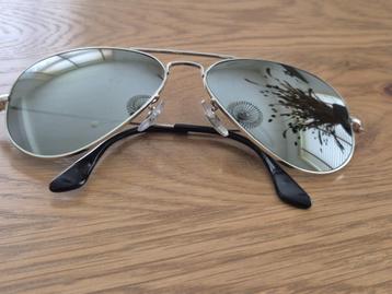 Originele Ray ban zonnebril beschikbaar voor biedingen