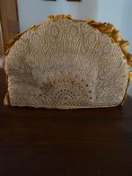 Theemuts antiek kleur okergeel, Ophalen of Verzenden