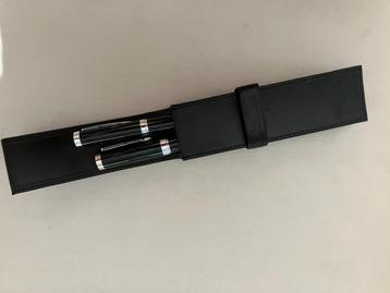 Balmain pennenset in etui beschikbaar voor biedingen