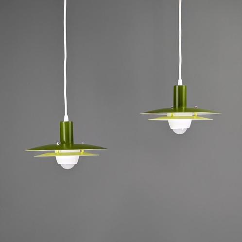 Set Deens design hanglampen in groen, Huis en Inrichting, Lampen | Hanglampen, Zo goed als nieuw, 75 cm of meer, Kunststof, Metaal