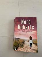 Nora Roberts - Publiek geheim, Amerika, Ophalen of Verzenden, Zo goed als nieuw, Nora Roberts