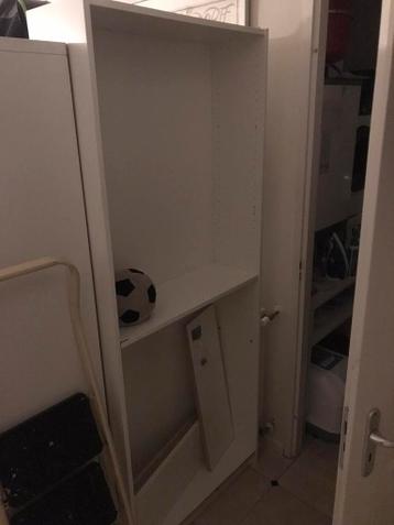 Witte Ikea Billy boekenkast met gratis opzetstuk - afbeelding 1