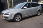 Ford Focus Wagon 1.8-16V Ambiente Flexifuel * Stoelverwarmin, Origineel Nederlands, Te koop, Zilver of Grijs, 5 stoelen