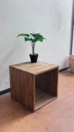 Teakhouten kubus bijzettafel 45 x 45 x 45 zwaar, Ophalen, Gebruikt