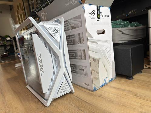 Asus ROG Hyperion GR701 White, Computers en Software, Computerbehuizingen, Zo goed als nieuw, Ophalen