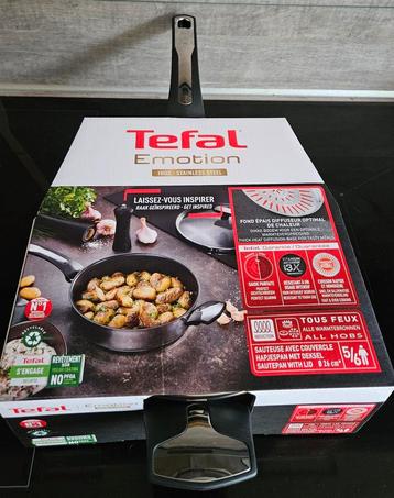 Nieuwe Tefal Emotion Hapjespan 26cm met Deksel beschikbaar voor biedingen