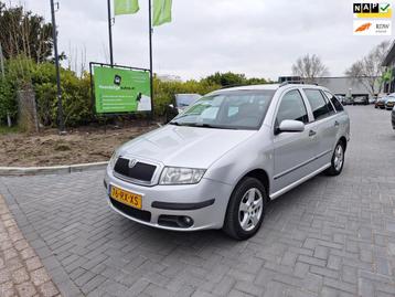 Skoda Fabia Combi 1.4-16V Elegance / Nette auto / APK feb 20 beschikbaar voor biedingen