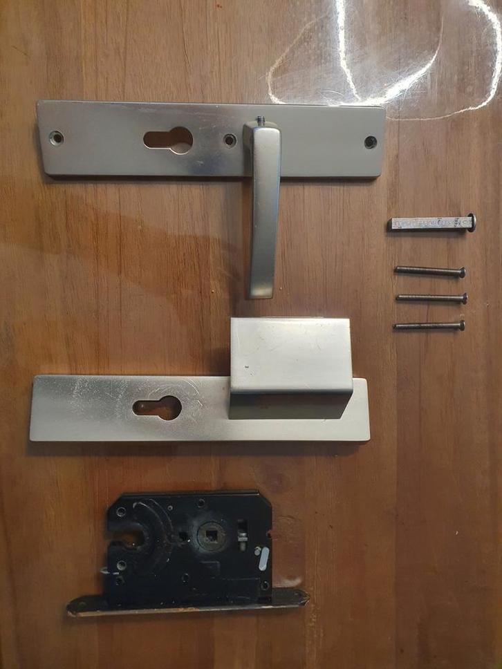Deurbeslag set - Klink/Kruk, Doe-het-zelf en Verbouw, Hang- en Sluitwerk, Gebruikt, Klink of Kruk, Rvs, Ophalen of Verzenden