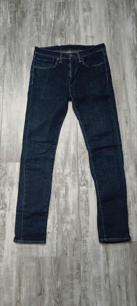 Levi's Jeans 519 - W31 x L32, Kleding | Heren, Spijkerbroeken en Jeans, Zo goed als nieuw, W32 (confectie 46) of kleiner, Blauw