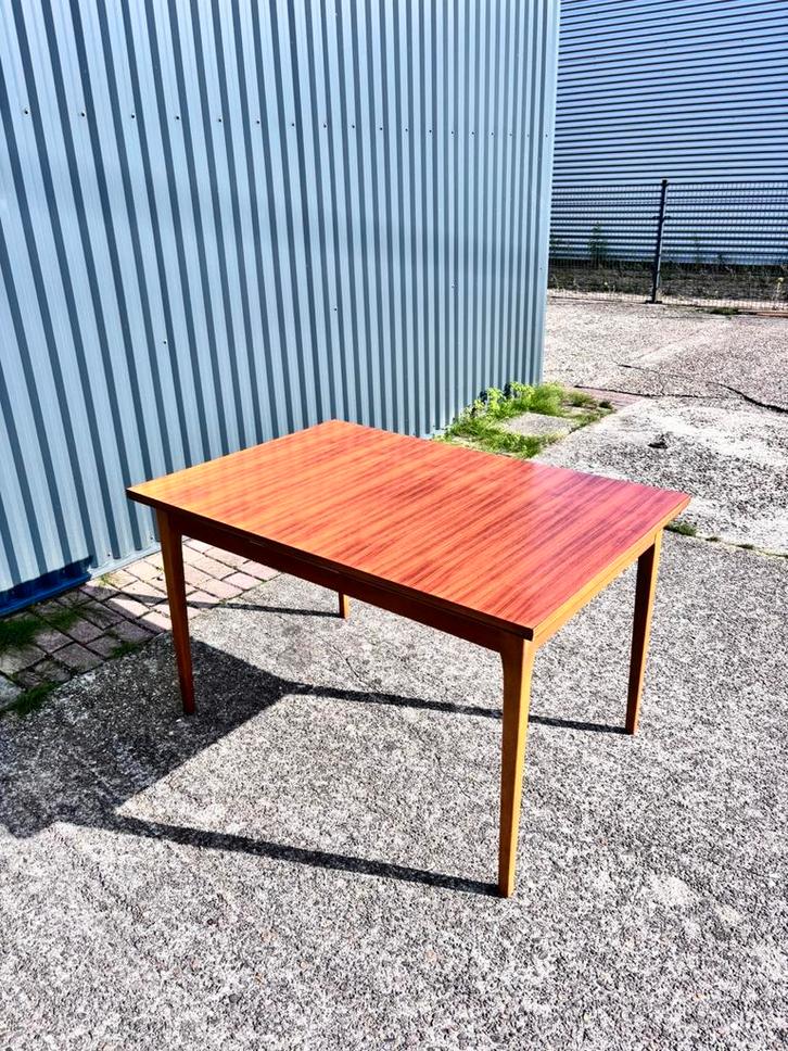Vintage eettafel lubke tafel uitschuifbaar, Huis en Inrichting, Tafels | Eettafels, Gebruikt, 50 tot 100 cm, Rechthoekig, Ophalen
