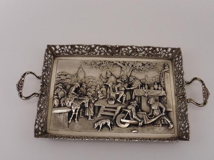 Zilveren dienblad "De Kwakzalver"                        Z38, Antiek en Kunst, Antiek | Goud en Zilver, Zilver, Ophalen of Verzenden