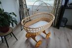wieg (rietenmand + grenen onderstel), Ophalen, Gebruikt, Wieg