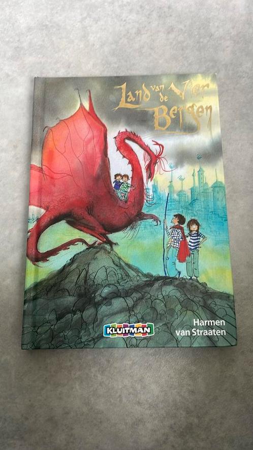 Harmen van Straaten - Land van de vier bergen, Boeken, Kinderboeken | Jeugd | onder 10 jaar, Zo goed als nieuw, Ophalen of Verzenden
