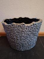 Grote Despots bloempot grijs/zilver - 21cm hoog, Tuin en Terras, Bloempotten, 25 tot 40 cm, Binnen, Ophalen of Verzenden, Zo goed als nieuw