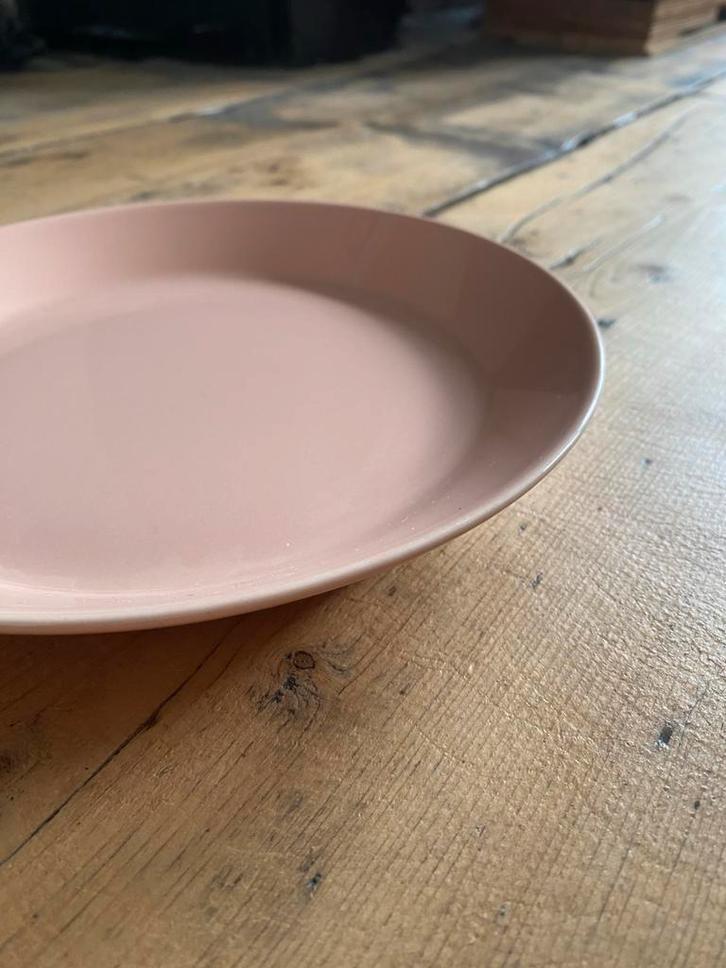 2 Iittala Teema Ontbijtbordjes - 19 cm, Huis en Inrichting, Keuken | Servies, Zo goed als nieuw, Bord(en), Effen, Keramiek, Ophalen of Verzenden