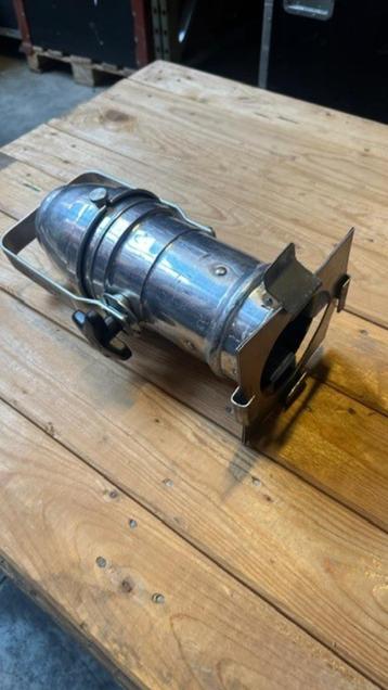 32 x PAR 30 zilver met E27 fitting beschikbaar voor biedingen