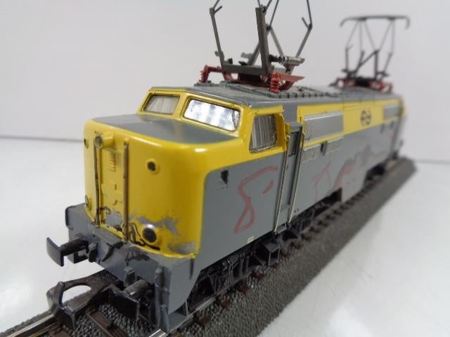 Marklin 3055 E-loc NS-1205 graffiti. (H0), Hobby en Vrije tijd, Modeltreinen | H0, Gebruikt, Locomotief, Wisselstroom, Märklin