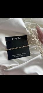 Gloednieuwe Armbanden & Kettingen Set - 31 Stuks, Nieuw, Ophalen of Verzenden, Goud, Overige materialen