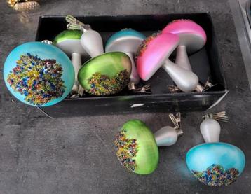 8 glazen paddestoelen 12cm beschikbaar voor biedingen