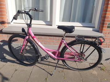 Stevige Giant roze damesfiets/meisjesfiets beschikbaar voor biedingen