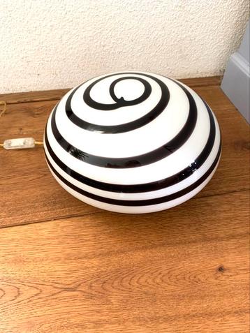 Prachtige zebra design lamp beschikbaar voor biedingen