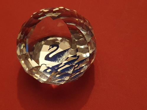swarovski paperweights zwaan, Verzamelen, Swarovski, Zo goed als nieuw, Ophalen