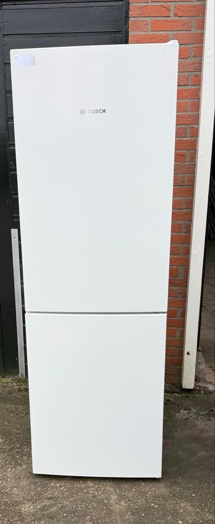 Bosch Koelkast met Vriesvak - Zo Goed Als Nieuw, Ophalen, 150 tot 200 liter, 60 cm of meer, Zo goed als nieuw