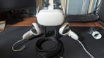 Oculus Quest 2 – 64GB + Link Kabel + Standaard, Ophalen of Verzenden, Zo goed als nieuw, Over-ear
