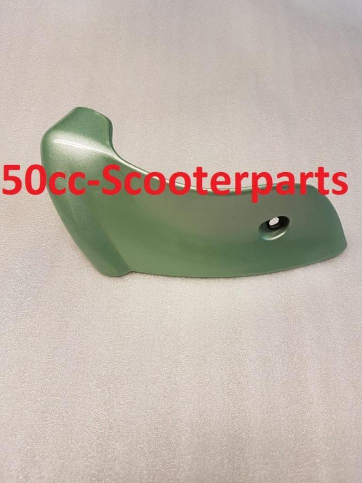 Zijspoiler Vespa GT200 Groen 382 links origineel 577473 Gebr, Motoren, Tuning en Styling, Ophalen of Verzenden