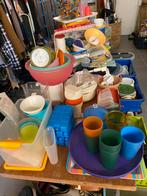 Partij diverse bakjes bekers enz, Ophalen, Zo goed als nieuw