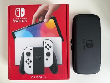 Nieuwe Nintendo Switch (OLED model) Wit incl. hoes beschikbaar voor biedingen