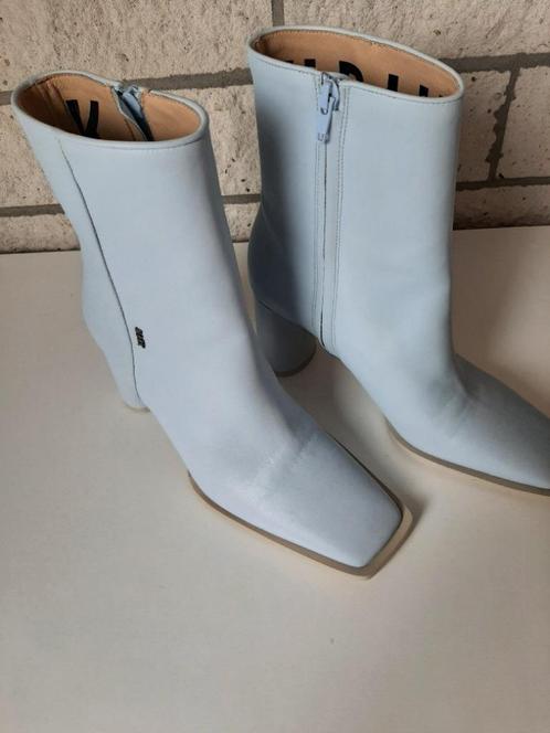 Super mooie en nieuwe laarzen Nubbik Norah Jazz, Kleding | Dames, Schoenen, Nieuw, Hoge laarzen, Blauw, Ophalen of Verzenden