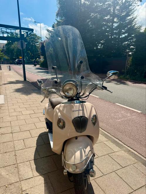 La Souris • Retro scooter • Crème wit, Fietsen en Brommers, Scooters | Overige merken, Gebruikt, Maximaal 45 km/u, Benzine, Ophalen