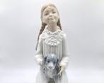 Lladro Nao beeldje, meisje met puppie #171, Verzamelen, Beelden en Beeldjes, Verzenden, Mens
