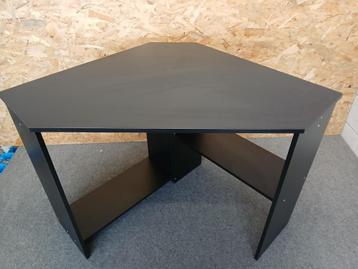 bureau beschikbaar voor biedingen