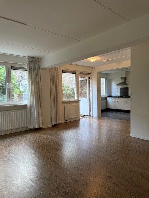 NIEUW! Woonruimte te huur Mariagardestraat, Roermond, Huizen en Kamers, Huizen te huur