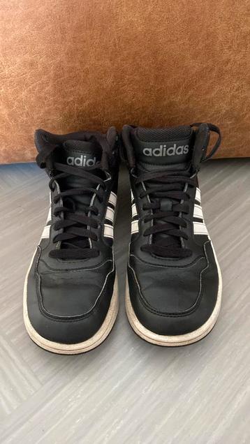 Hoge schoenen zwart/wit adidas maat 34 beschikbaar voor biedingen