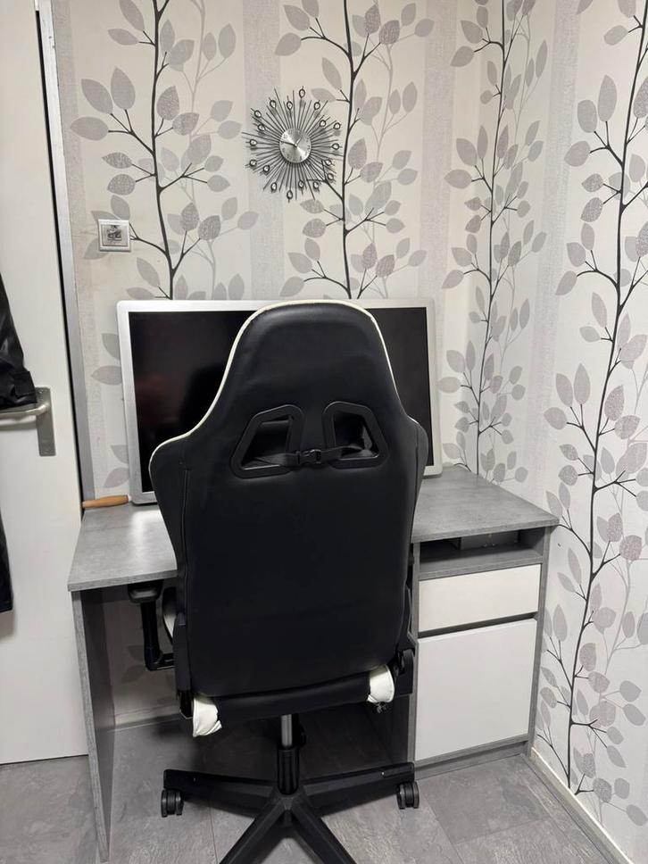 Kledingkast set, met bureau, nachtkastje en gamingchair, Huis en Inrichting, Kasten | Kledingkasten, Gebruikt, Minder dan 100 cm