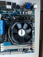 Gigabyte moederbord +cpu en cooler, Computers en Software, Moederborden, Ophalen of Verzenden, Zo goed als nieuw, DDR3