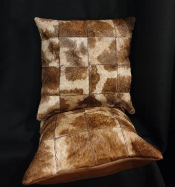 Exclusieve kussenhoes echt giraffenleer 40x40 – handgemaakt beschikbaar voor biedingen