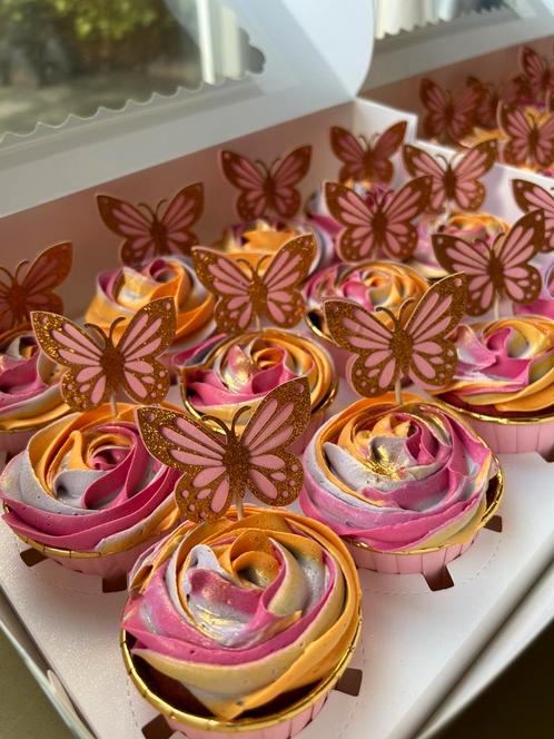 Gedecoreerde cupcakes, Hobby en Vrije tijd, Feestartikelen | Verhuur, Nieuw, Ophalen