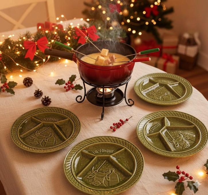 Antiek Fondue Borden Set 4 stuks groen 24cm, Antiek en Kunst, Antiek | Keramiek en Aardewerk, Ophalen of Verzenden