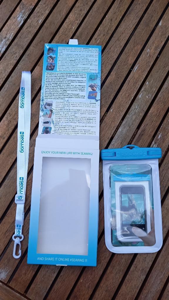 Seawag Waterdichte Smartphone Hoes - Blauw Wit - 5,7", Telecommunicatie, Mobiele telefoons | Hoesjes en Frontjes | Overige merken