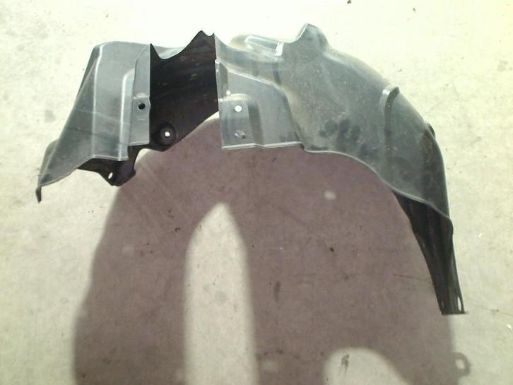 BINNENSPATSCHERM LINKS ACHTER Yaris IV (P21 / PA1 / PH1), Auto-onderdelen, Carrosserie en Plaatwerk, Spatbord, Toyota, Achter