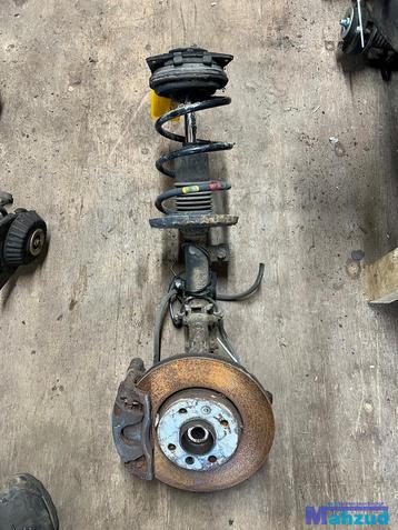 NISSAN NOTE links voor veerpoot remklauw fusee 2005-2012 beschikbaar voor biedingen