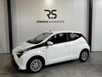 Toyota Aygo 1.0 VVT-i 72 pk X-Play | Airco | Camera | Cruise, Voorwielaandrijving, Stof, Euro 6, 4 stoelen