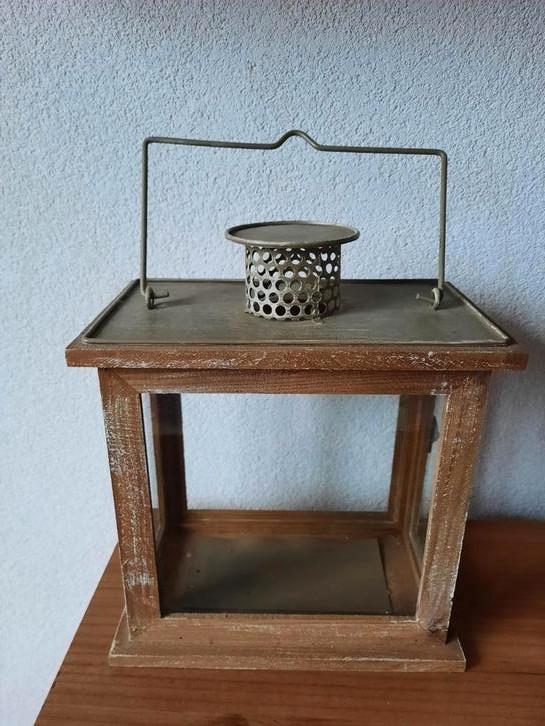 Leuke Landelijke Houten Lantaarn Hout, Huis en Inrichting, Woonaccessoires | Kandelaars en Kaarsen, Zo goed als nieuw, 25 tot 50 cm